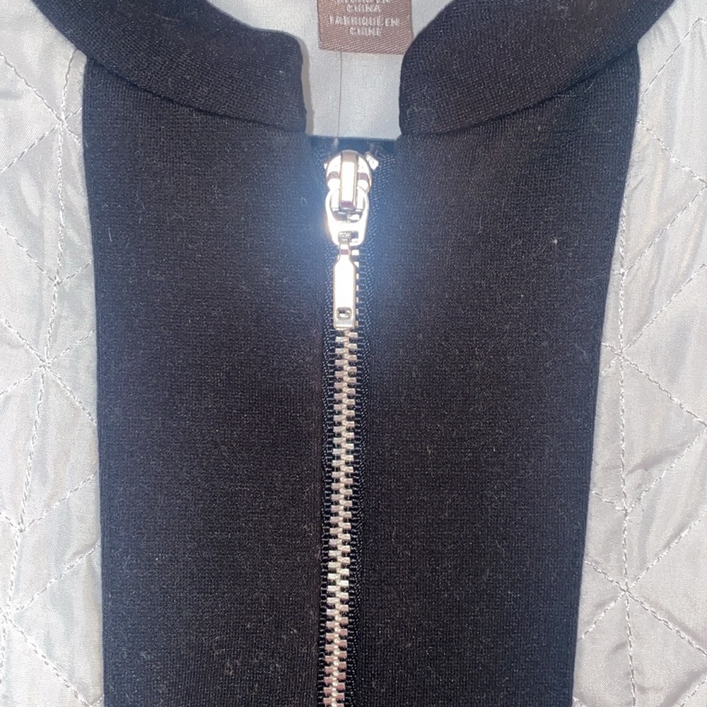 Chico’s Quilted Vest Size 1 (Size S) - Picture 9 of 9